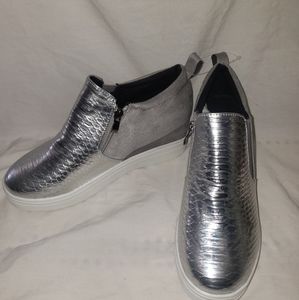 Silver heel shoes